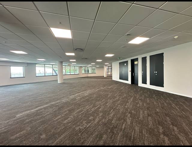 735M² OFFICE TO LET IN SANDTON CENTRAL